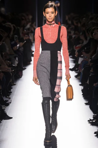 Look 4
